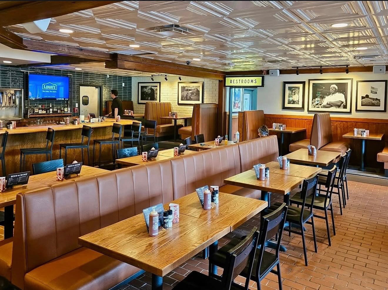 Jim 'N Nick's - Tuscaloosa, Alabama - Legacy (4 stores)